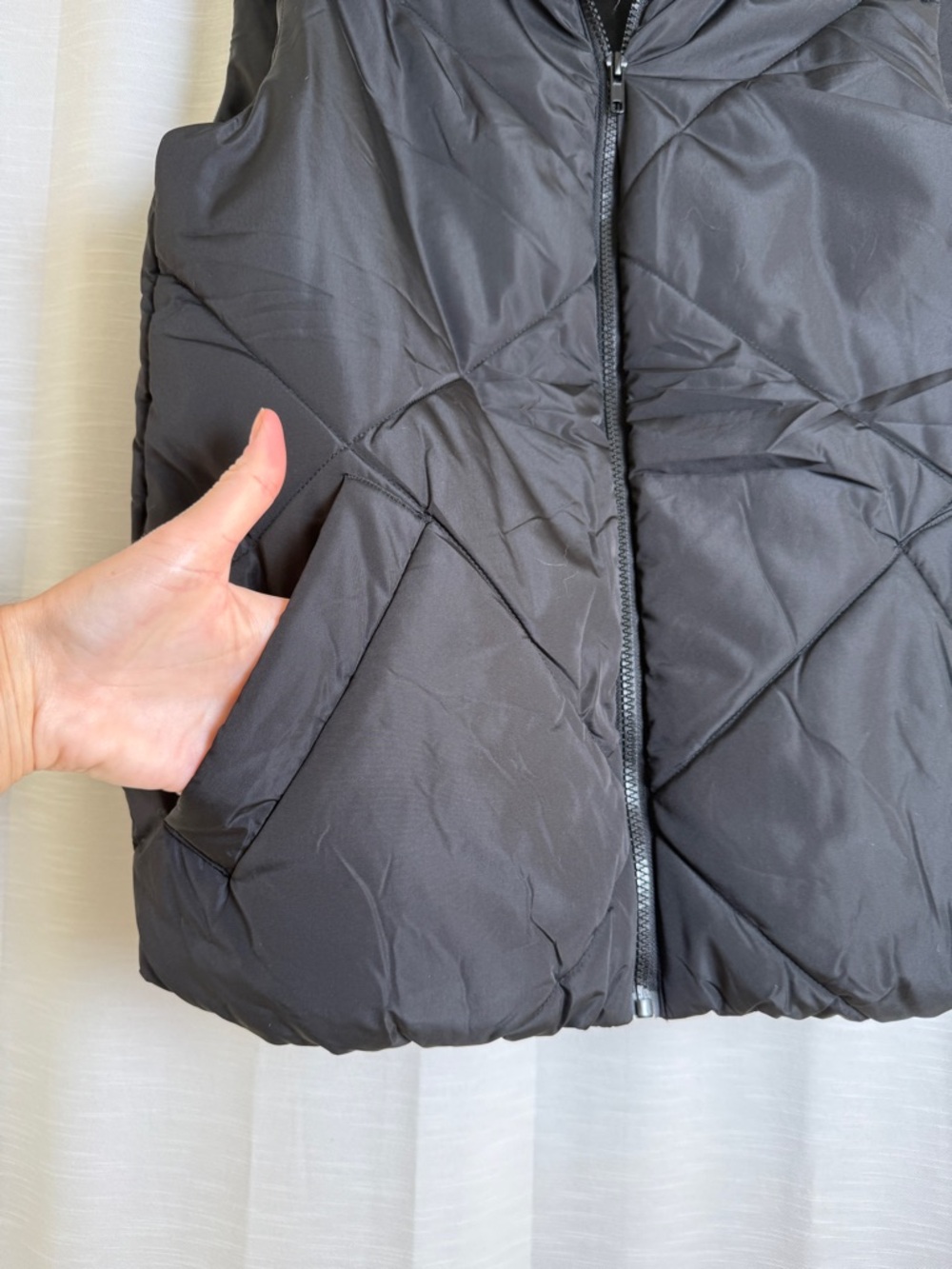 Black Quilted Puffer Vest Zip Up Lightweight Layering Jacket Women | Size L - Picture 7 of 10